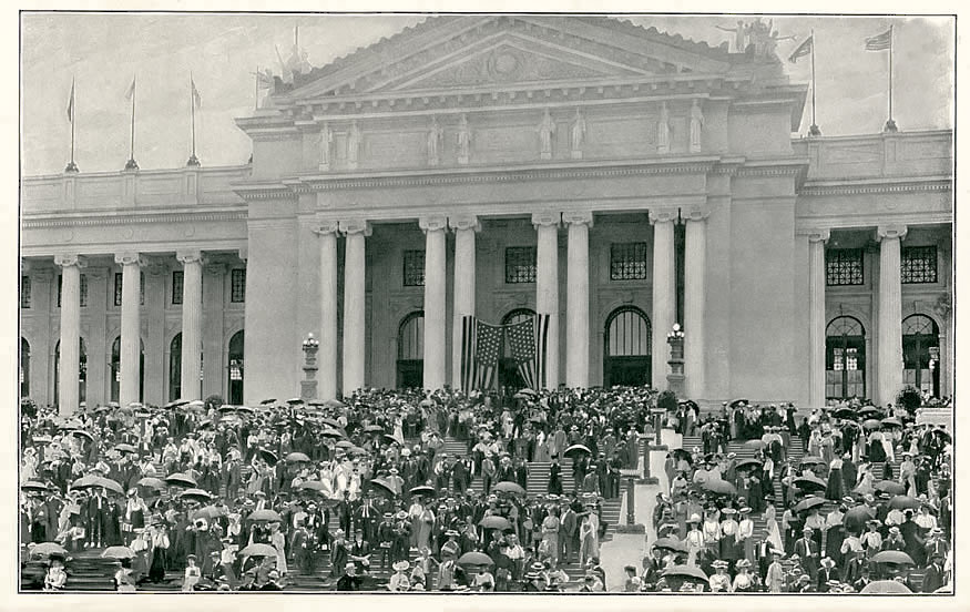 Opening-Day crowd on the steps of the United States Government Building.